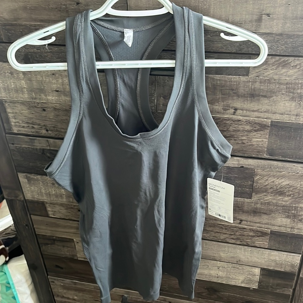 Athlete tank medium new with tags